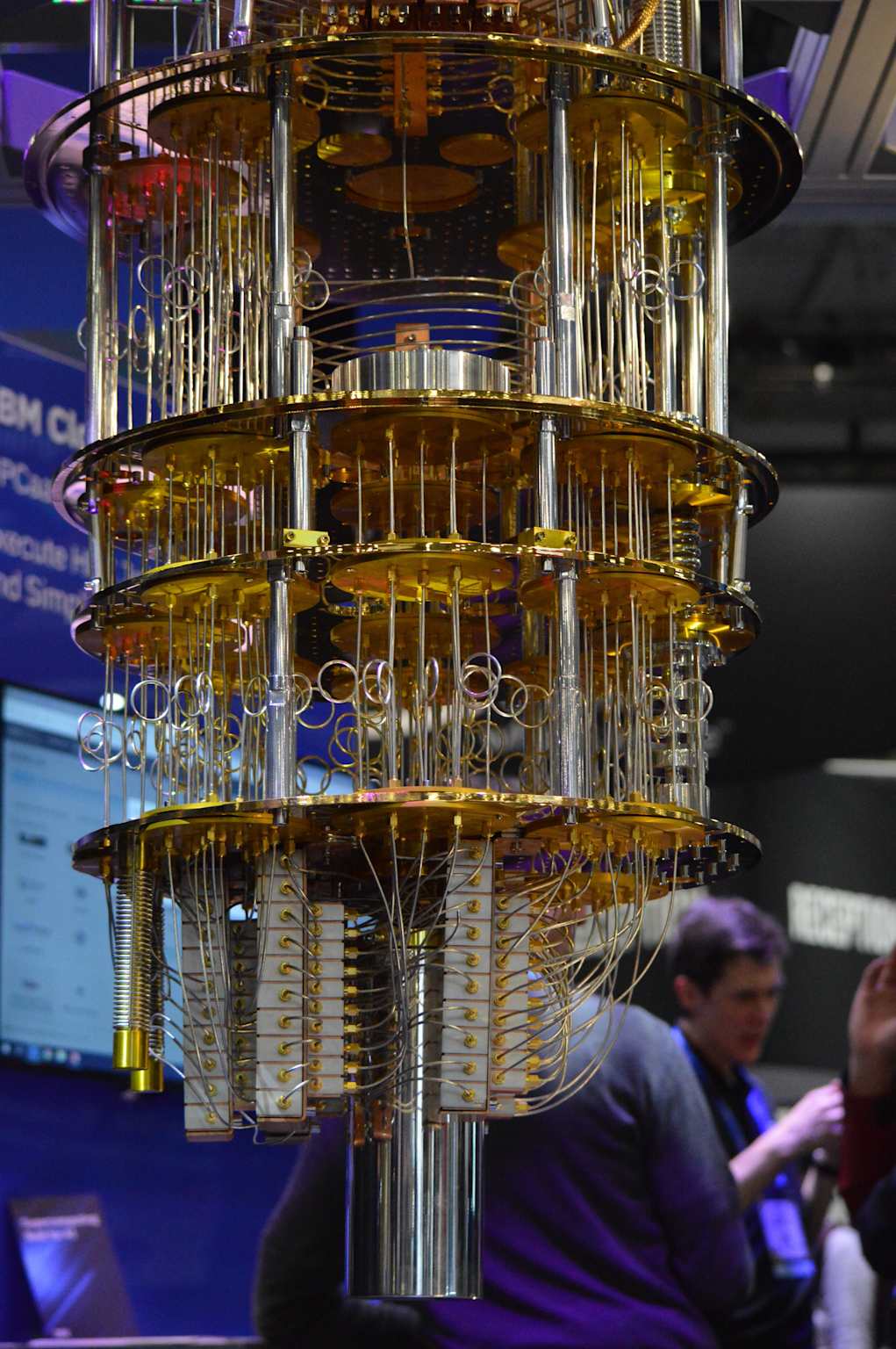 A multi-tiered cryogenic cooling system for a quantum computer.