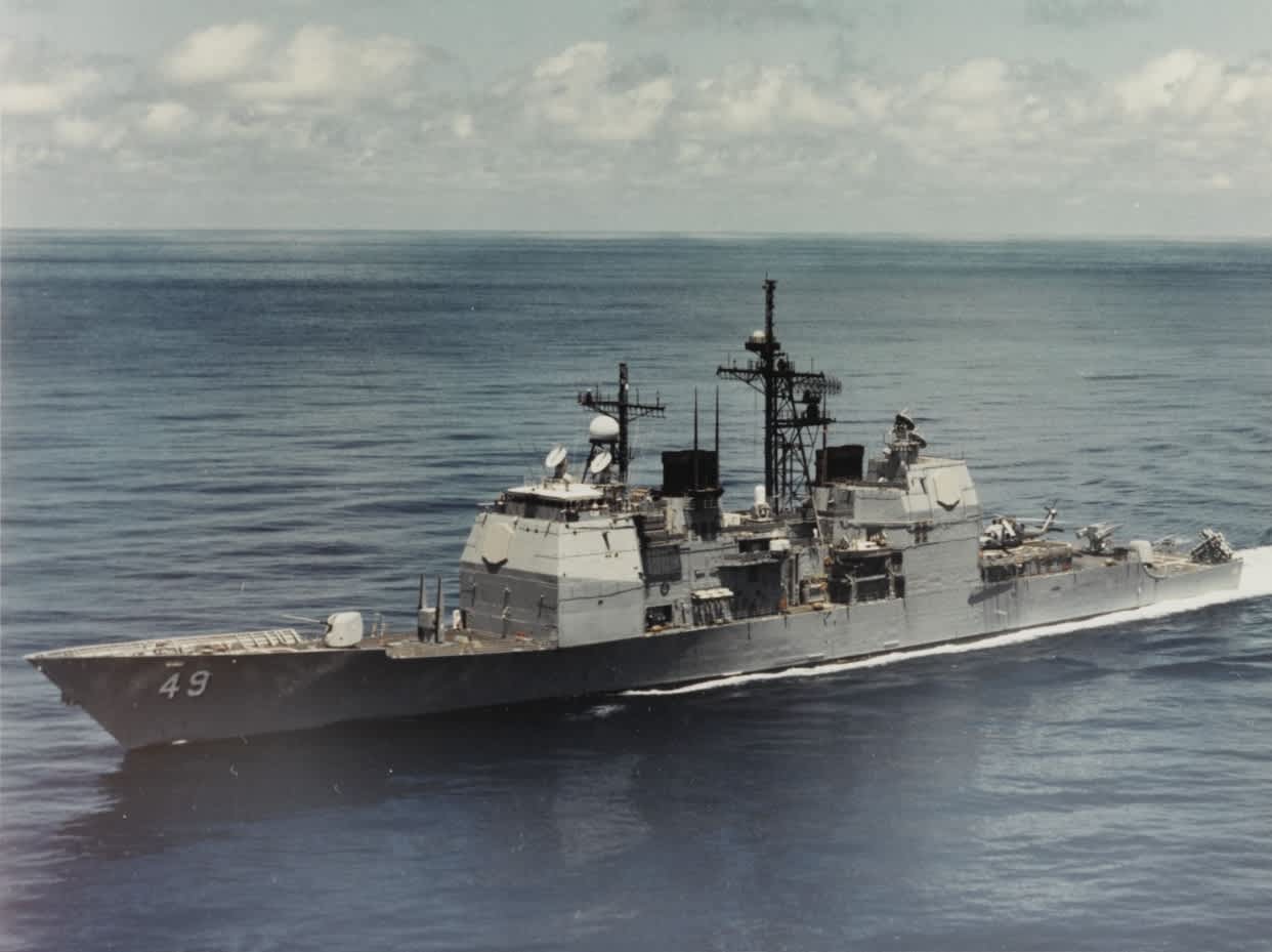 USS Vincennes (CG-49) guided missile cruiser, involved in the Iran Air Flight 655 incident over the Persian Gulf