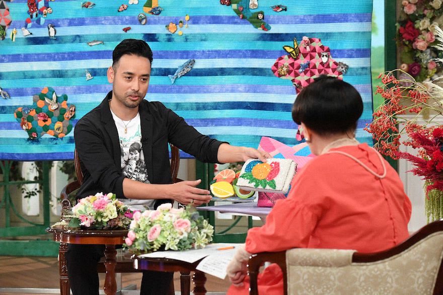 Yosuke Katsuno presents a handmade item during an appearance on "Tetsuko's Room."