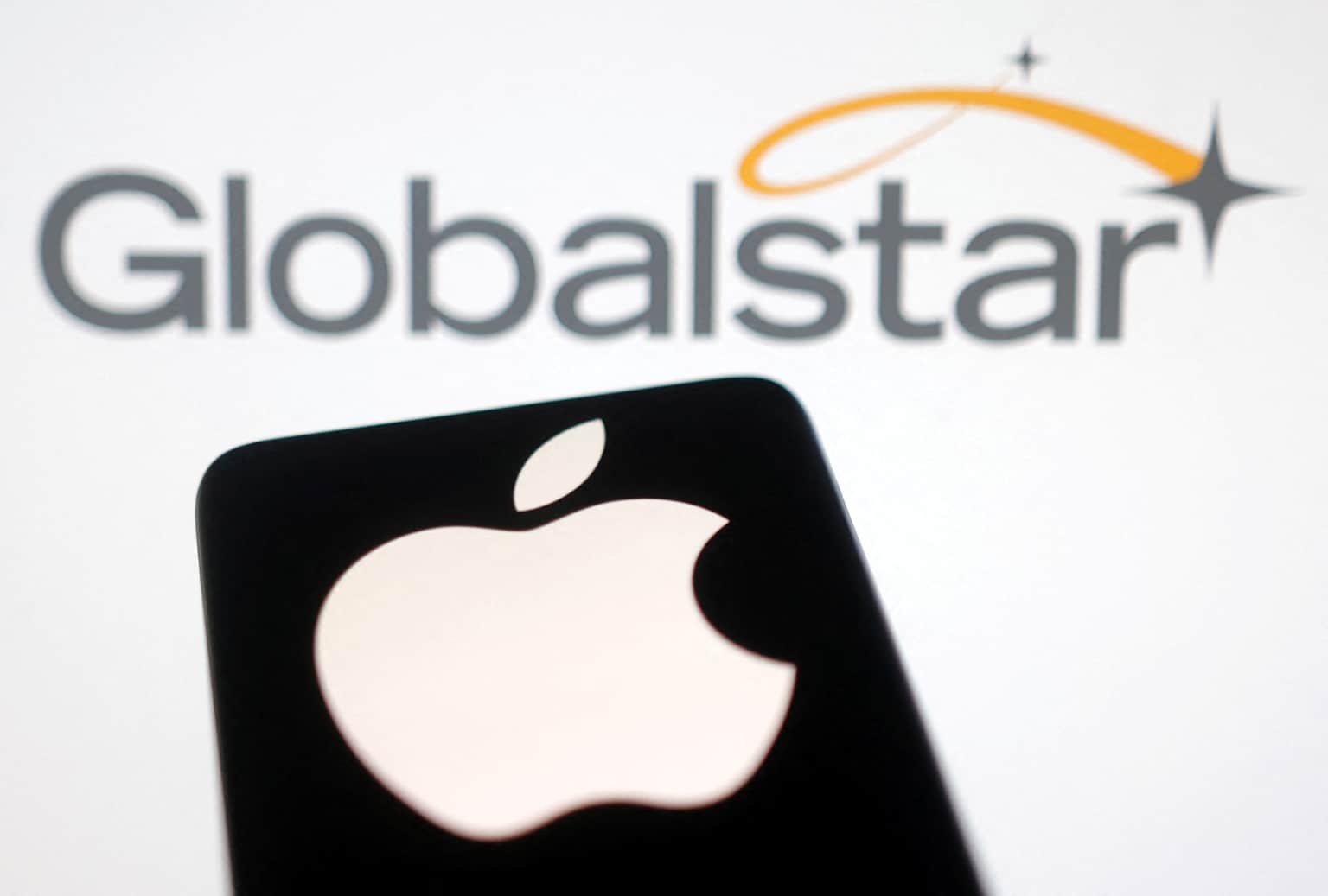 Apple and Globalstar logos together representing their partnership in satellite technology