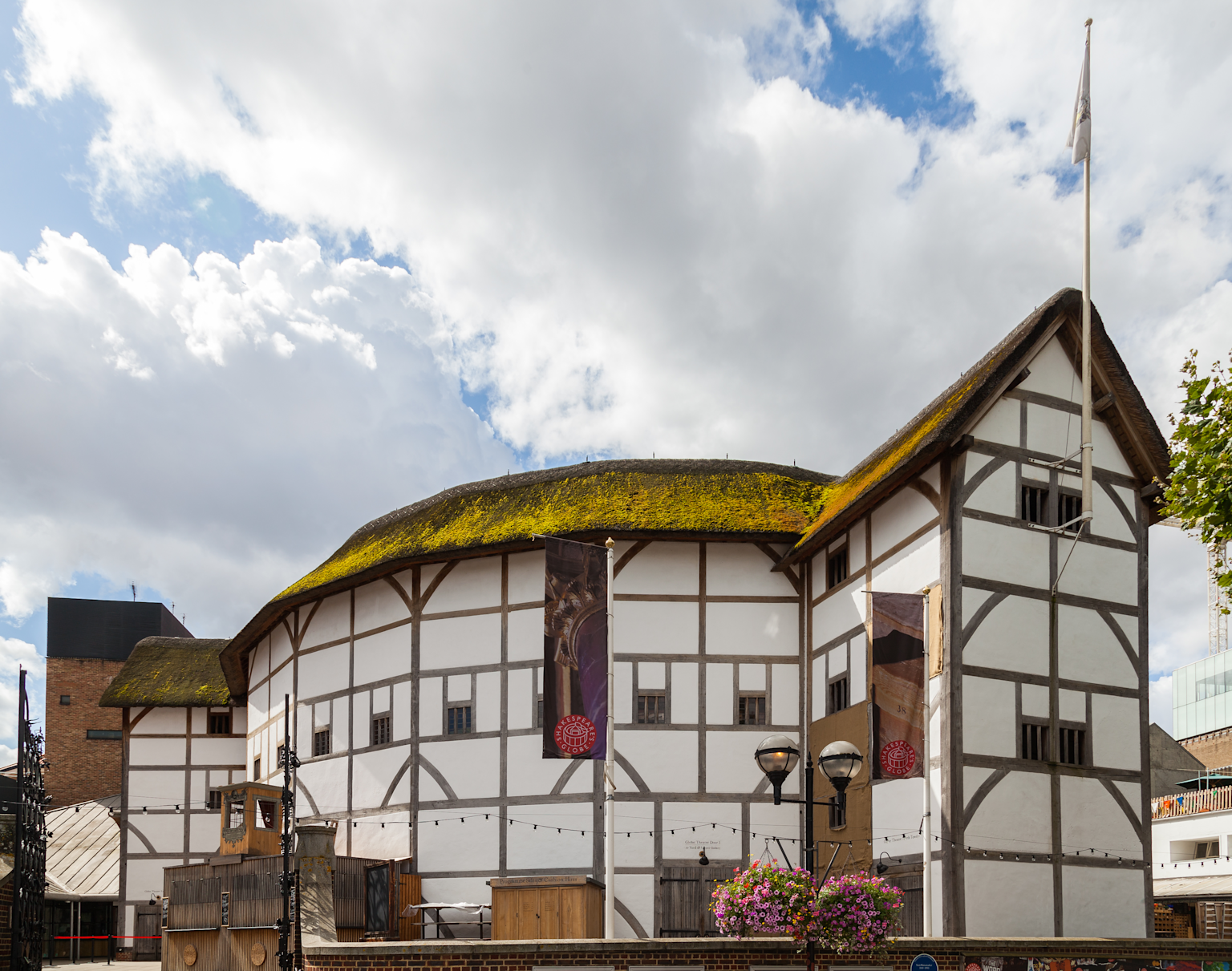 Shakespeare's Globe Theatre Tour