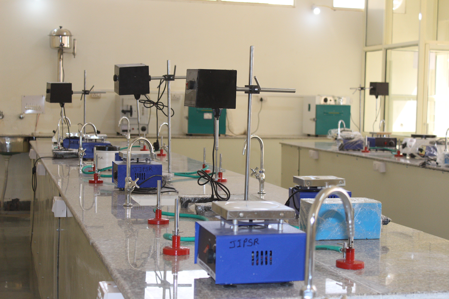 Pharmacy Lab Equipment