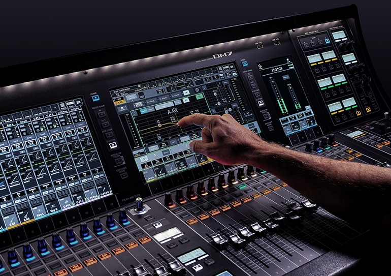 Profesjonalna konsola mikserska Yamaha DM7