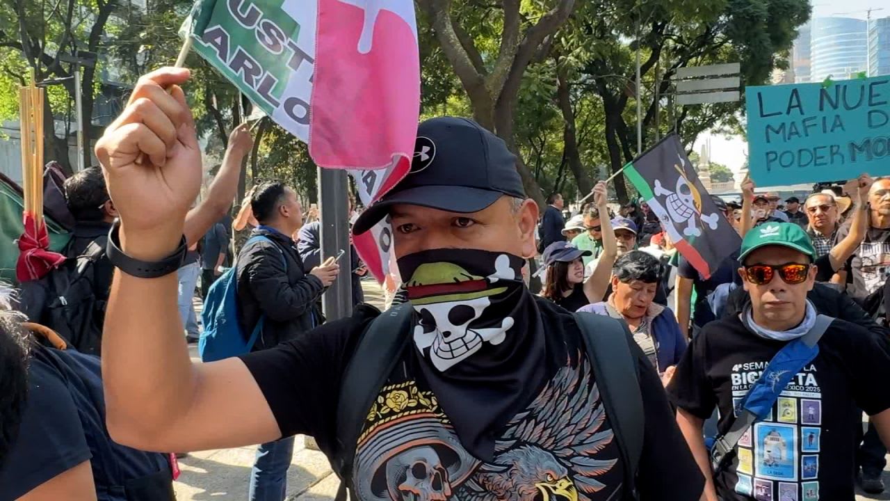 Manifestación Generación Z bandera México