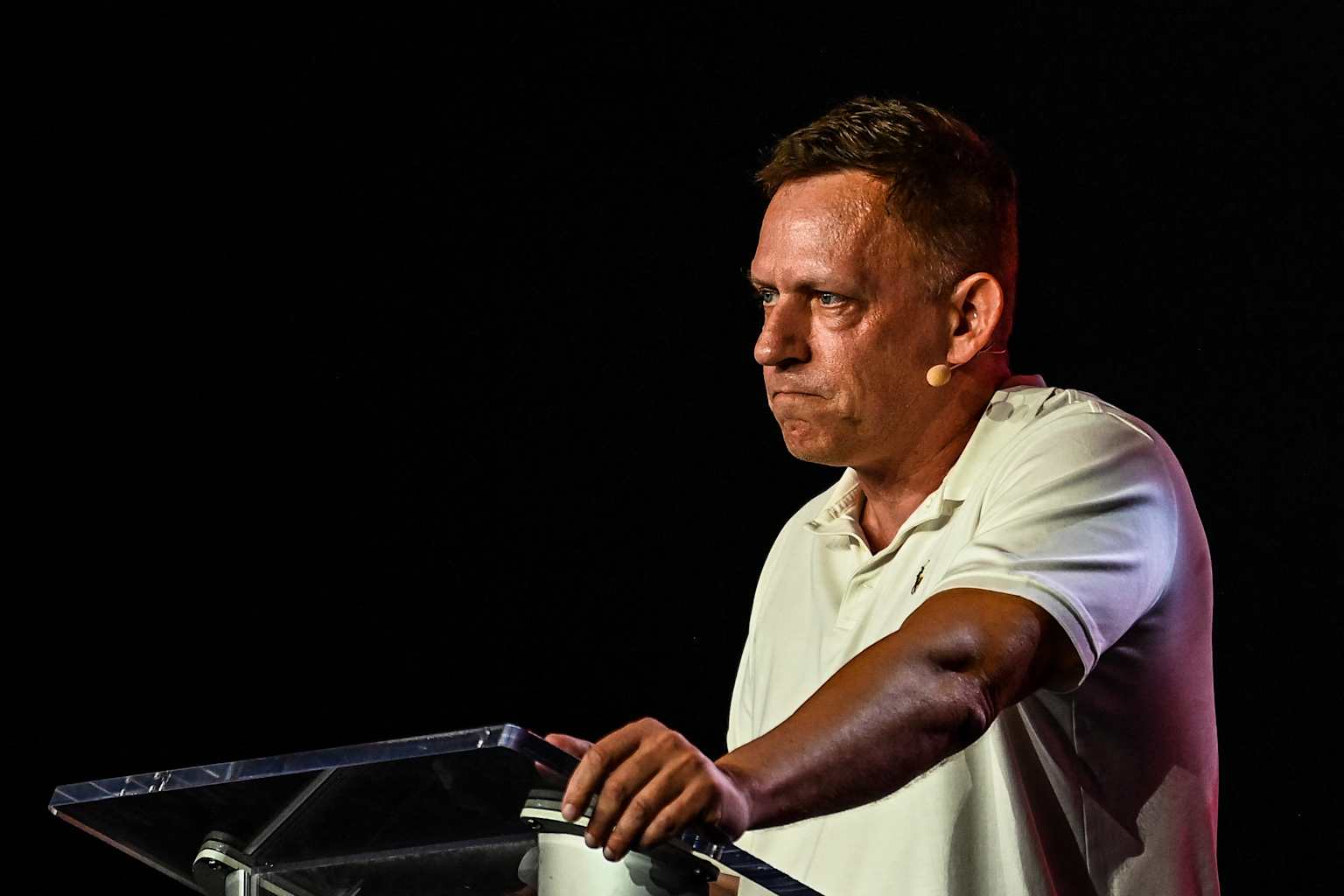 Thiel llama al Papa León "idiota útil del PCCh" por sus advertencias sobre la IA