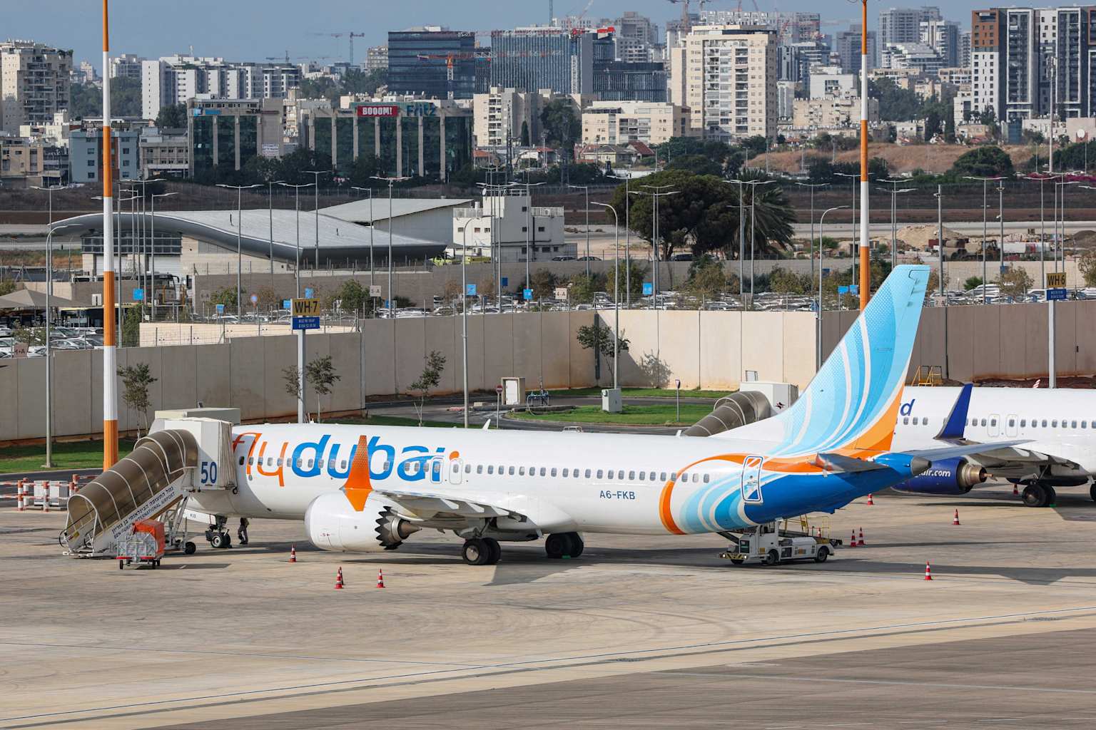 Netanyahu dice que el copiloto de FlyDubai intentó estrellar un avión con destino a Tel Aviv