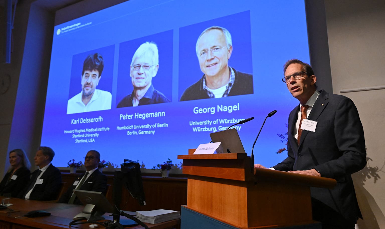 El Nobel de Medicina premia el interruptor cerebral controlado por luz