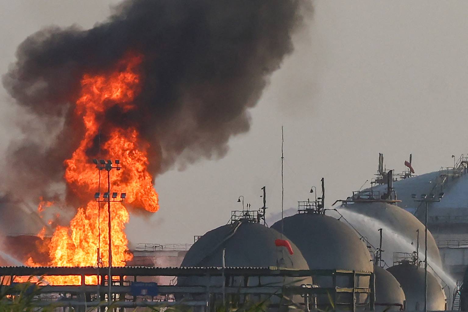 Misil hutí alcanza la sede de Saudi Aramco en Dhahran
